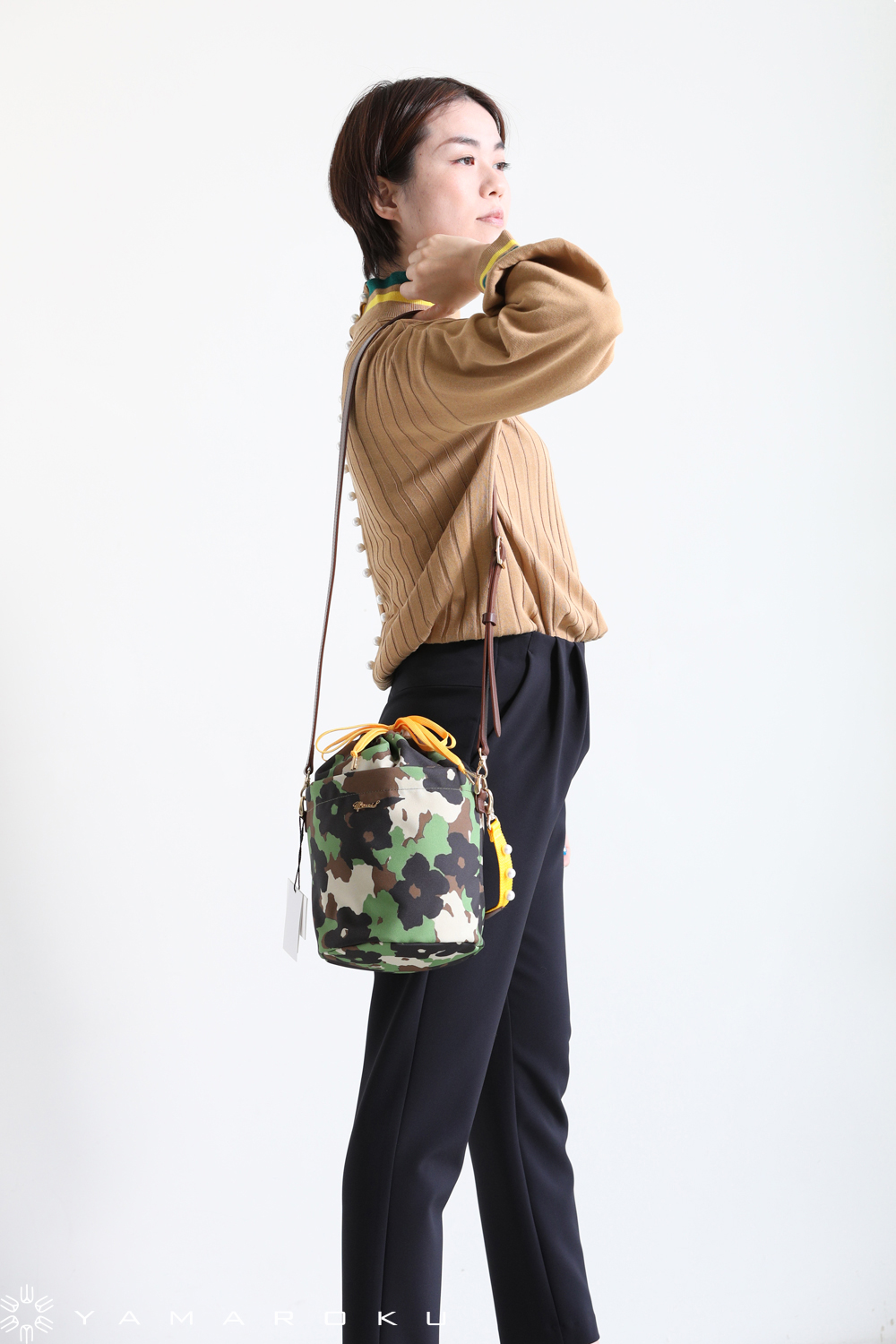 MUVEIL(ミュベール) カモフラプリント巾着バッグ、リュック