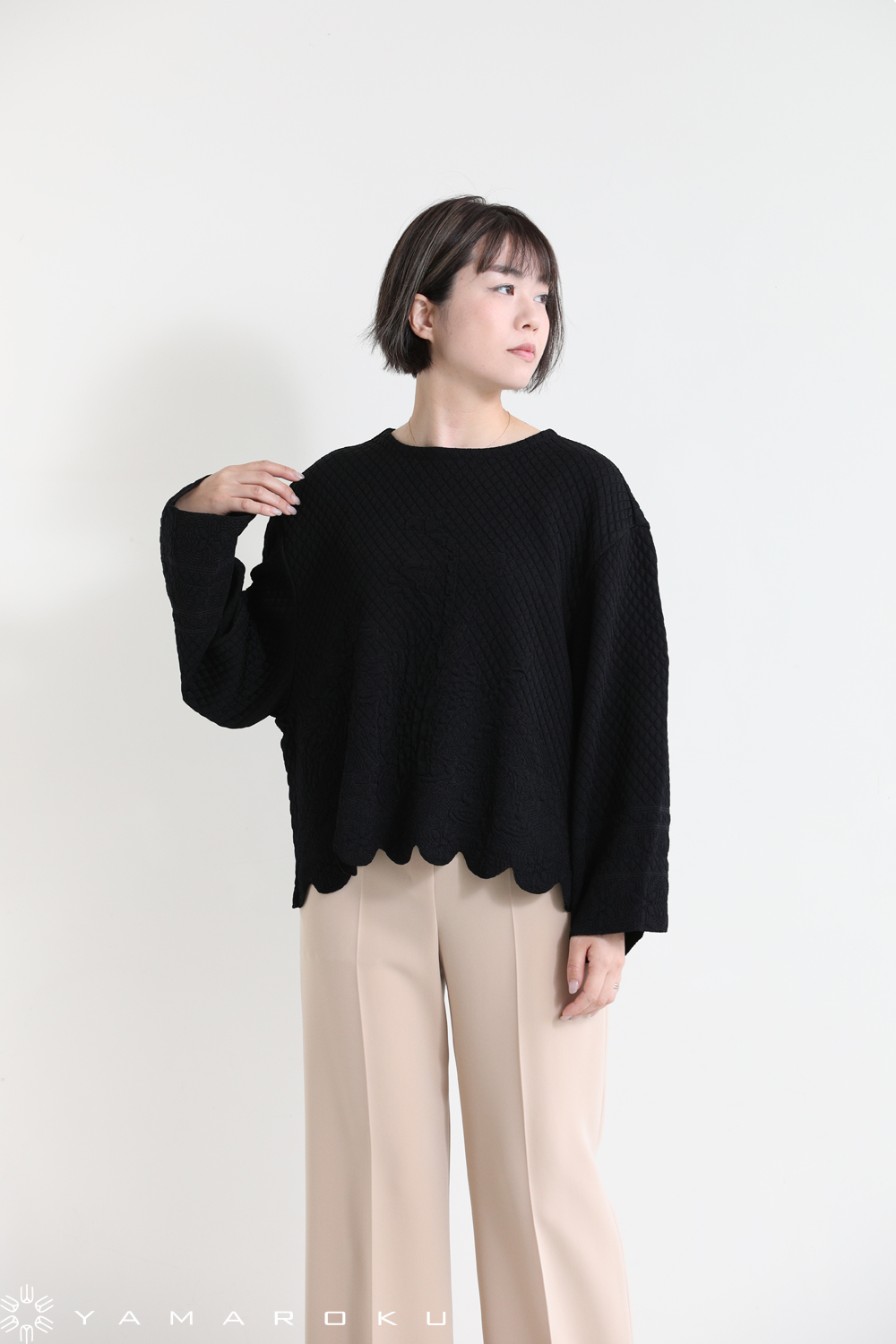 Mame Kurogouchi(マメ) Scallop Cut Knitted Pullover！！ | YAMAROKU 