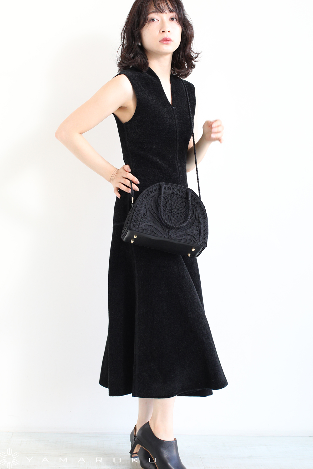 Mame Kurogouchi(マメ) Cording Embroidery Demi Lune Handbag