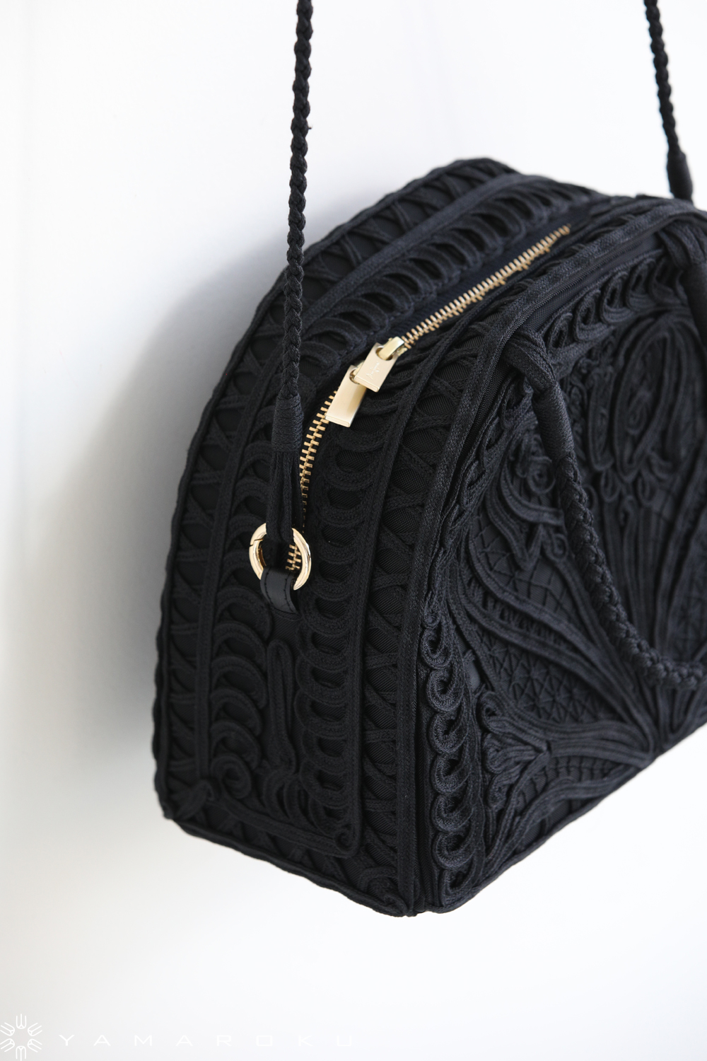 mame kurogouchi コード刺繍　ボストンバック　黒 Mame Kurogouchi(マメ) Cording Embroidery Demi Lune Handbag