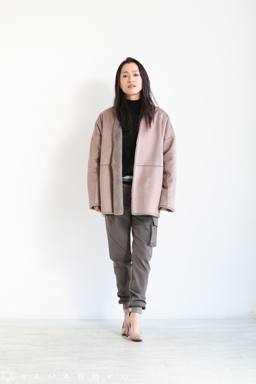 SONO(ソーノ) リバーシブルフェイクムートン ショートコート