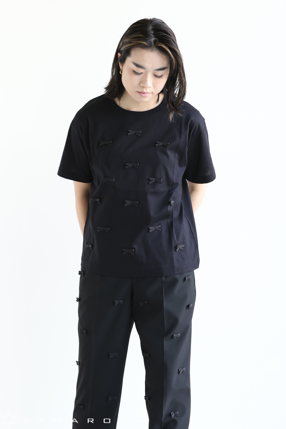MUVEIL(ミュベール) ブラックリボンTシャツ、パンツ