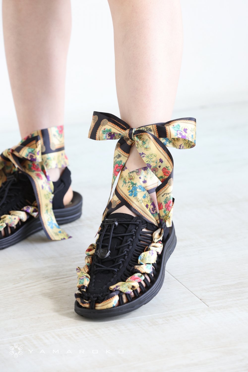 「美品」ミュベール キーン スカーフリボン サンダル 24cm ミュベール キーン MUVEIL×KEEN スカーフリボン サンダル 24cm