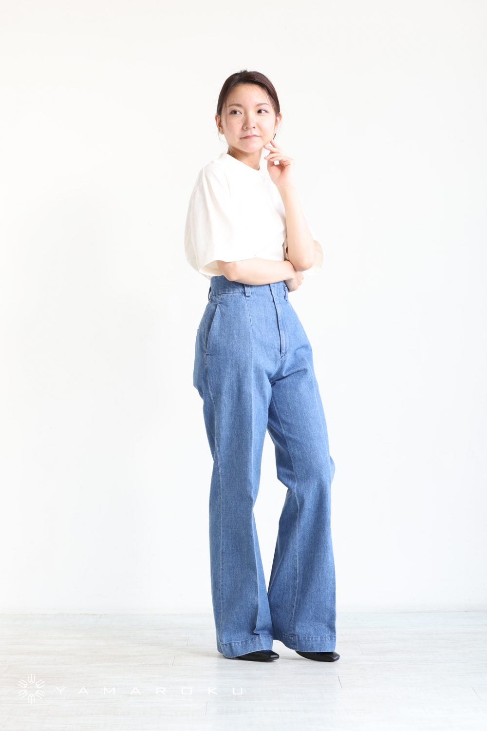 Mame Kurogouchi(マメ) High-Waisted Flared Demin Jeans 