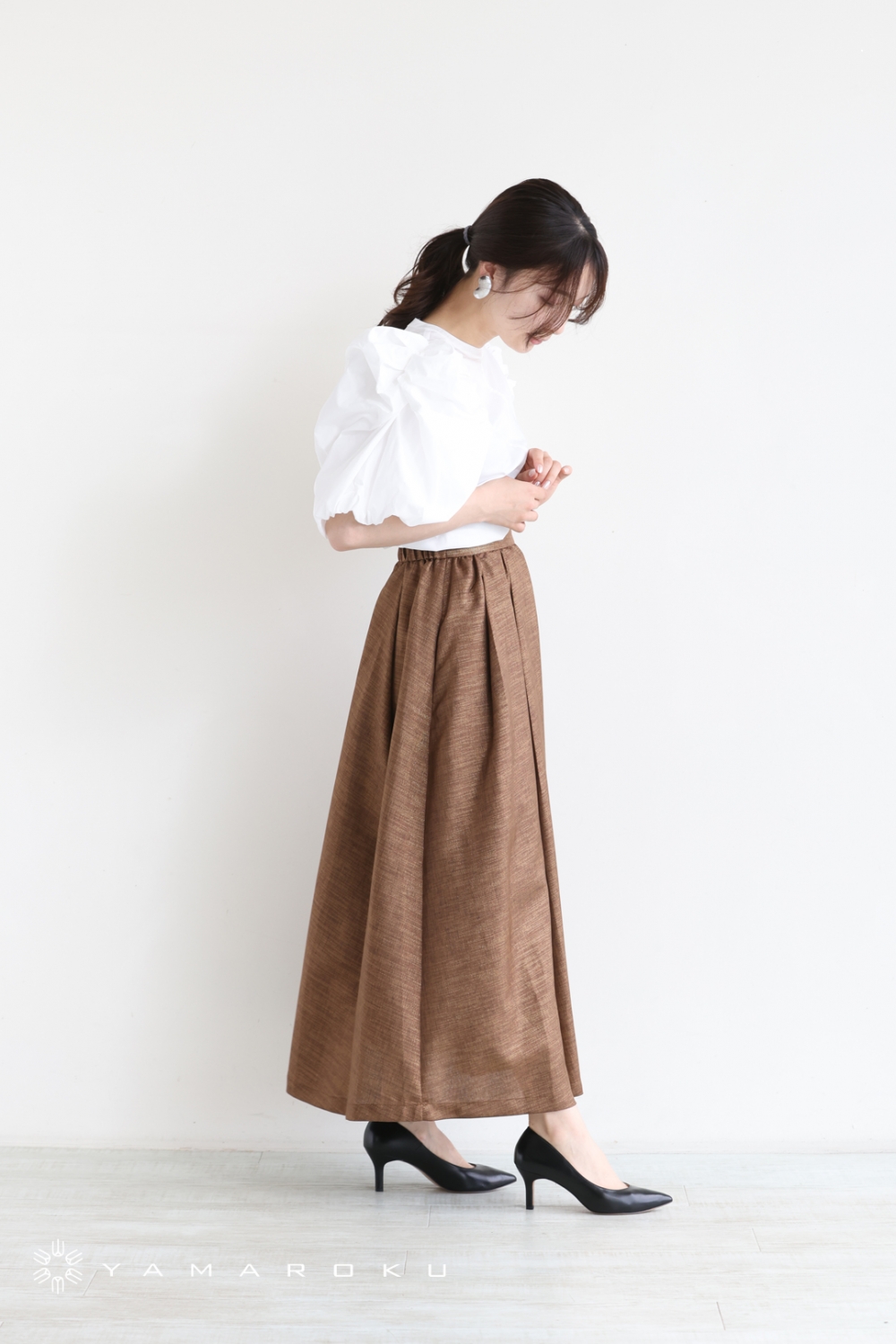 ELENDEEK(エレンディーク) VOLUME BALLON SLEEVE BL＆RADIATION TUCK