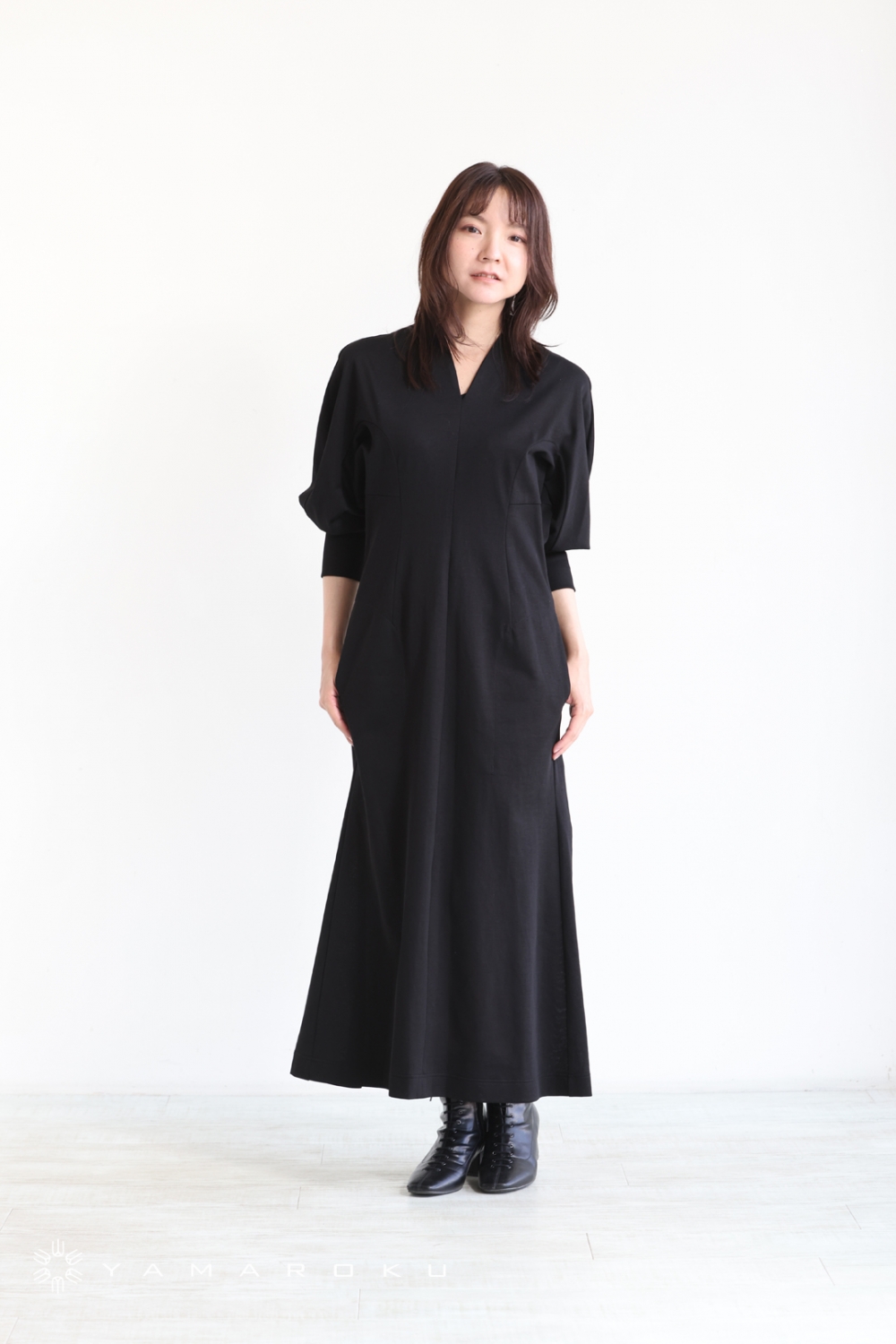 Mame Kurogouchi(マメ) V-Neck Classic Cotton Dress！！ - 20220726_3323059.jpg