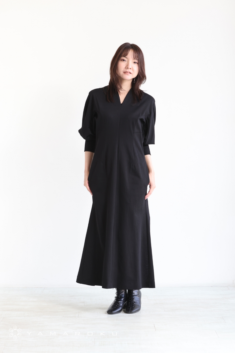 V-Neck Classic Cotton Dress