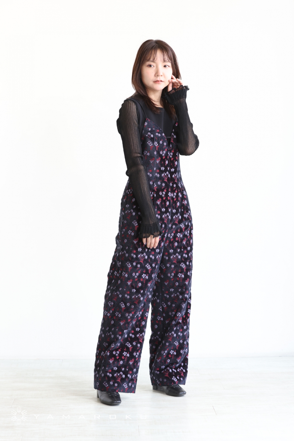 Floral Jacquard Sleeveless Jumpsuits