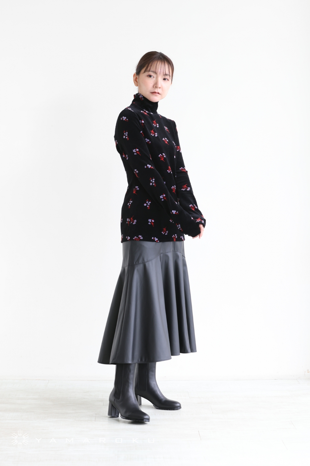 Mame Kurogouchi(マメ) Froral Velour Jacquard High Neck Top