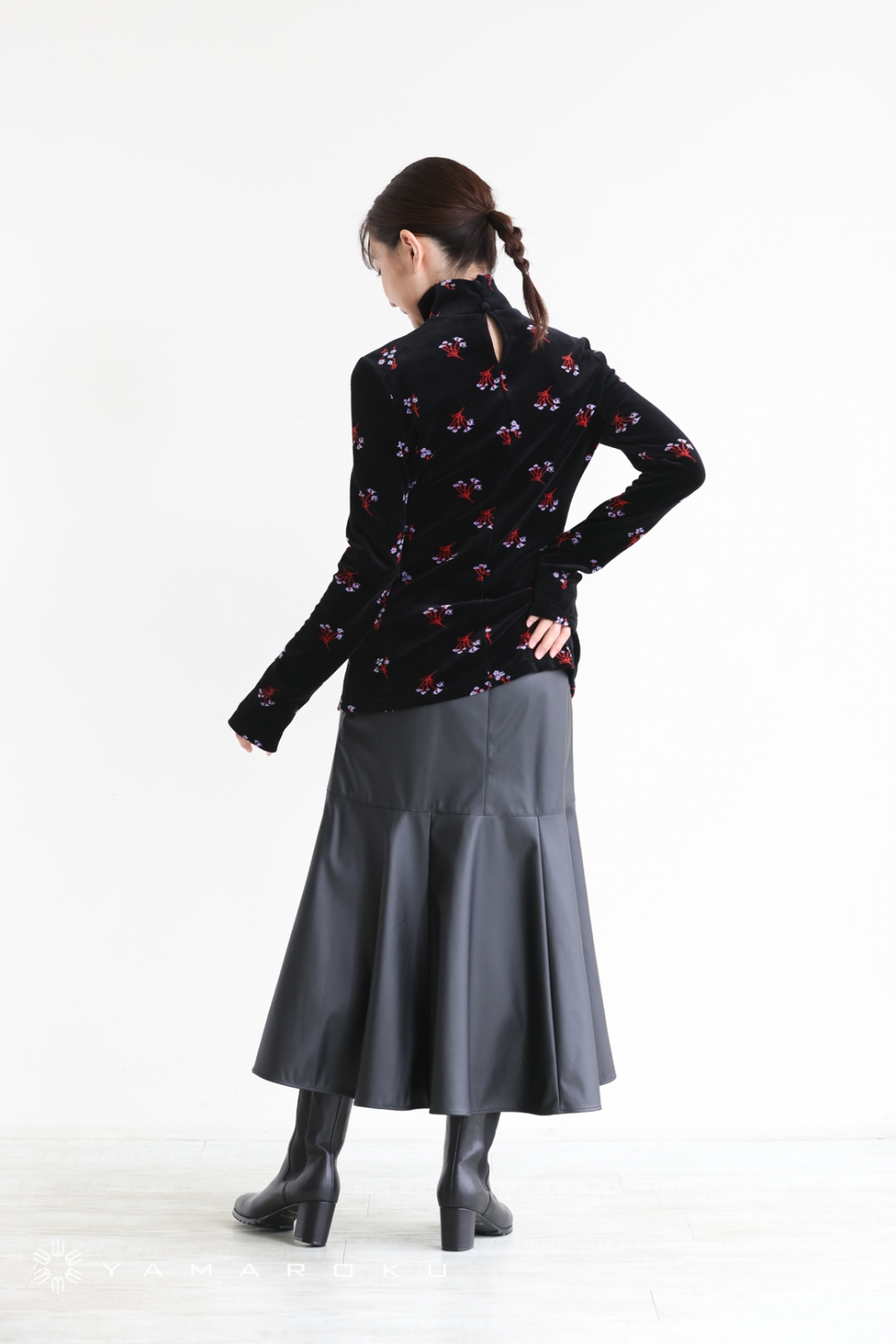Mame Kurogouchi(マメ) Froral Velour Jacquard High Neck Top