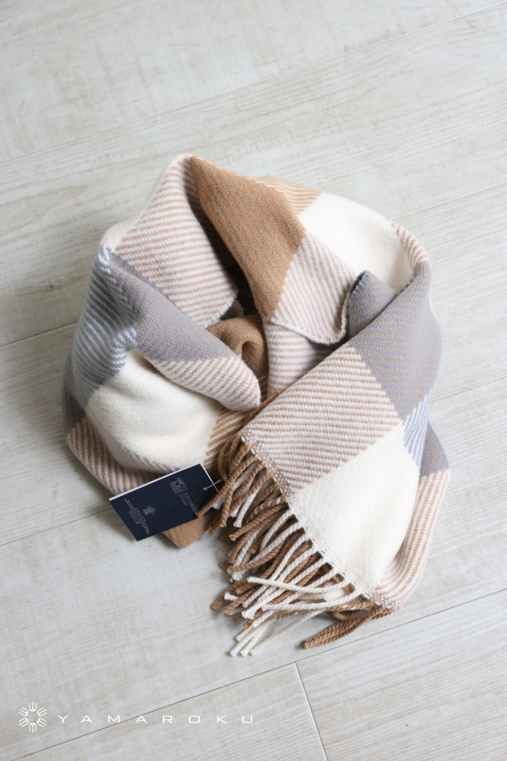 Johnstons of Elgin(ジョンストンズオブエルガン) ストール2型