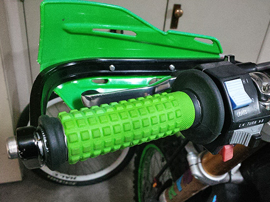 D-trackerグリップ交換