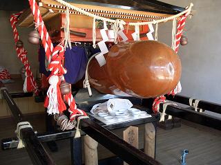 20050828 どんつく神社 ご神体