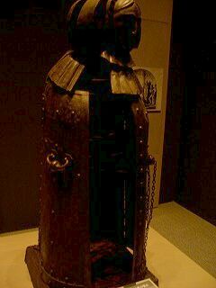 20060728 明治大学博物館 鋼鉄の処女