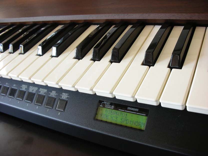 低価格の ハモンド Hammond XB-2 鍵盤楽器