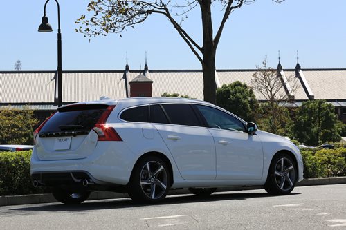 V60 T4 R-Design