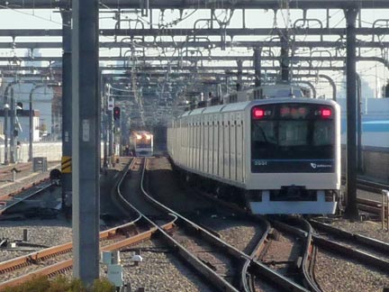 小田急線豪徳寺駅で人身事故なう イケてる モノ コト