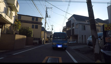 プリウス後方下-2.jpg