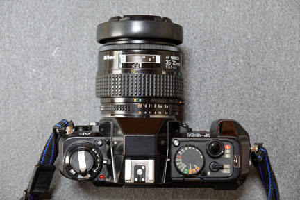 Nikon F501 ニコン初のオートフォーカス機能付き一眼レフカメラ | イケ 