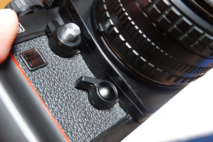 ニコンF3の電池を交換する LR44 | イケてる、モノ・コト