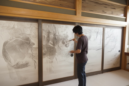 繁久寺襖絵 制作風景
