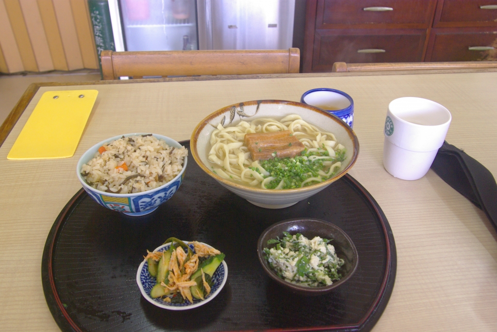 丸隆そばセット