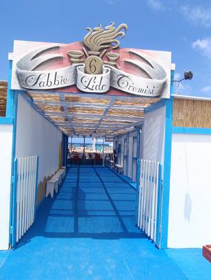 2010sicilia32agribeachblue.JPG