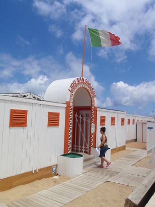 2010sicilia32agribeachoreng2.JPG