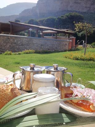2010sicilia32agribreakfast5.JPG
