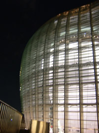 国立新美術館