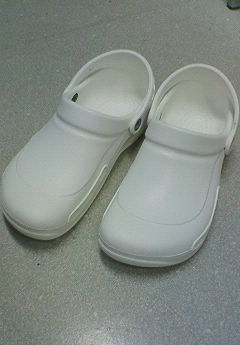 CROCS