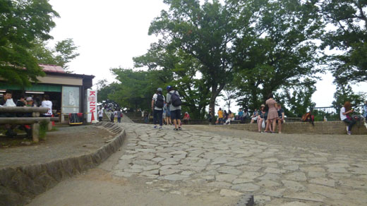 高尾山頂