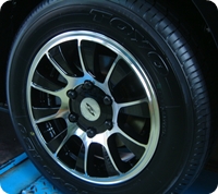 200系ハイエース専用ホイール 5Zigen Koma Screw(スクリュー)