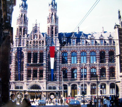 ams4