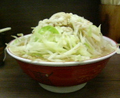 ラーメン二郎 横浜関内店 小豚ラーメン野菜マシ辛め油ちょいマシ