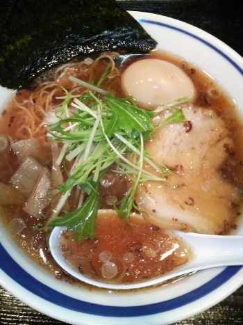 泰平 醤油ラーメン味玉入り