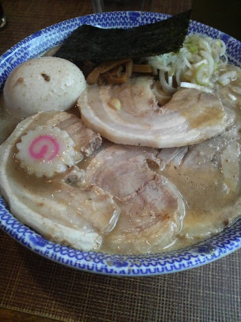 ご対面のラーメンさん。
