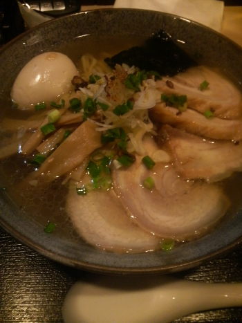 麺家 Dragon kitchen 塩ラーメン + チャーシュー + 味玉