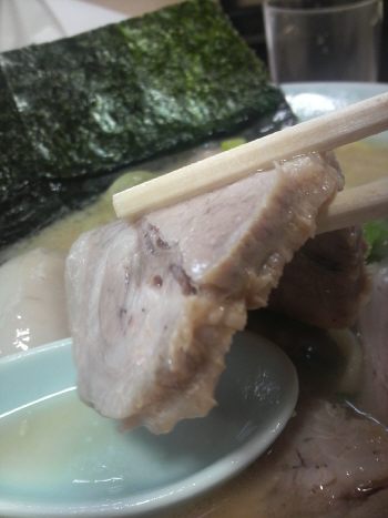 真鍋家 厚めのチャーシュー