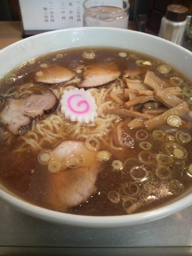 永福町大勝軒 中華麺(普通盛りです・・・でかい!!)