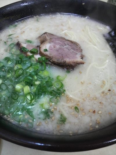一龍 普通のラーメン中盛