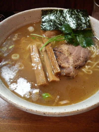 八雲 塩ラーメン大盛 味玉入り