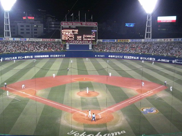横浜スタジアム