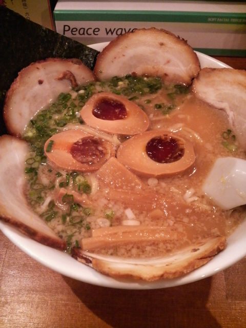 しんたけ チャーシュー麺大盛り味玉入り