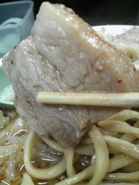 ラーメン二郎 鶴見店 チャーシュー
