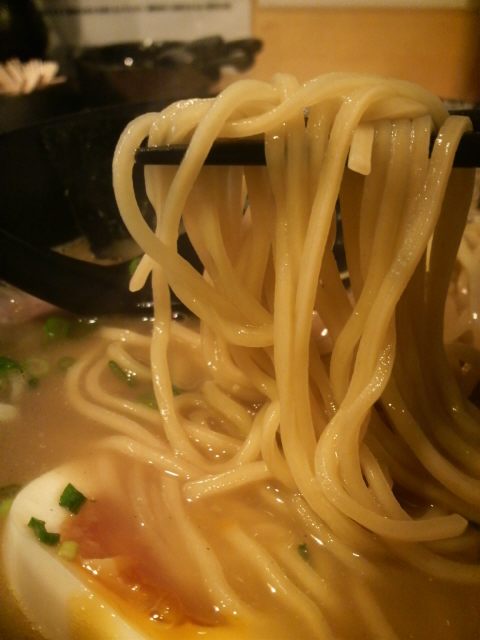 ラーメンゼロの麺