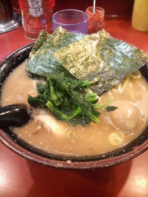 家系総本山吉村家 ラーメン中盛