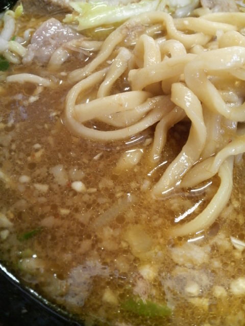 ラーメン二郎 京成大久保店 みそのスープの様子