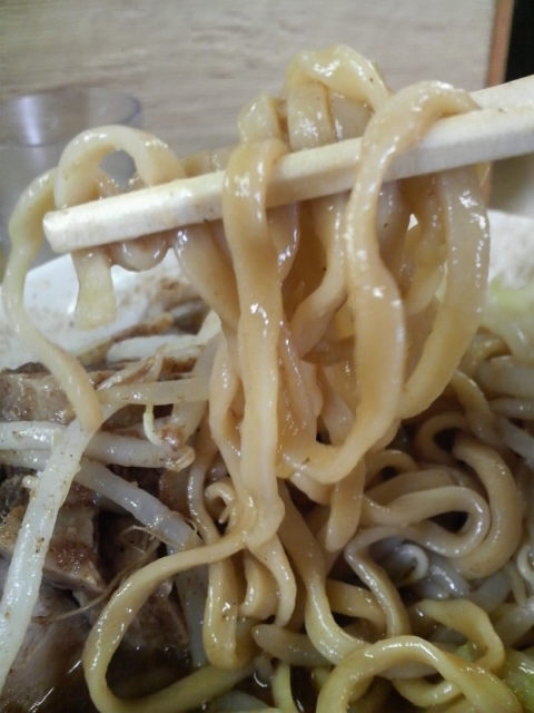 ラーメン二郎栃木街道店の麺