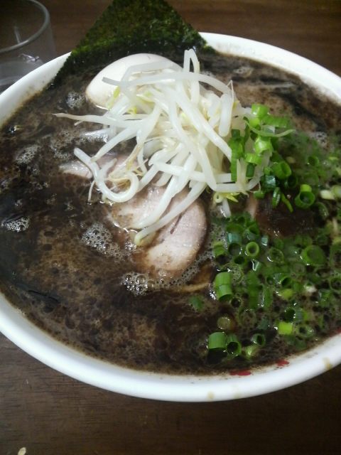 なんつッ亭 らーめん味玉入り
